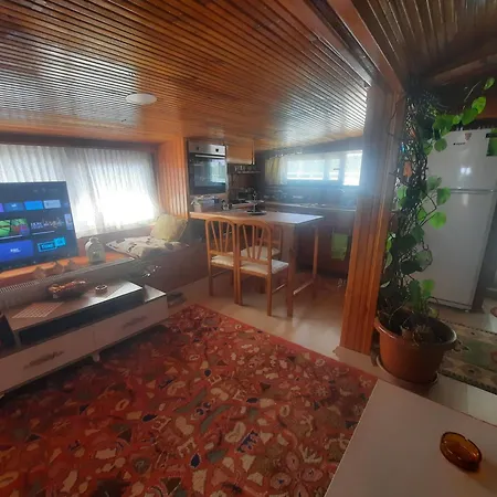 Апартаменты Penthouse,wood Wall,barbecue Roof Garden,authentic